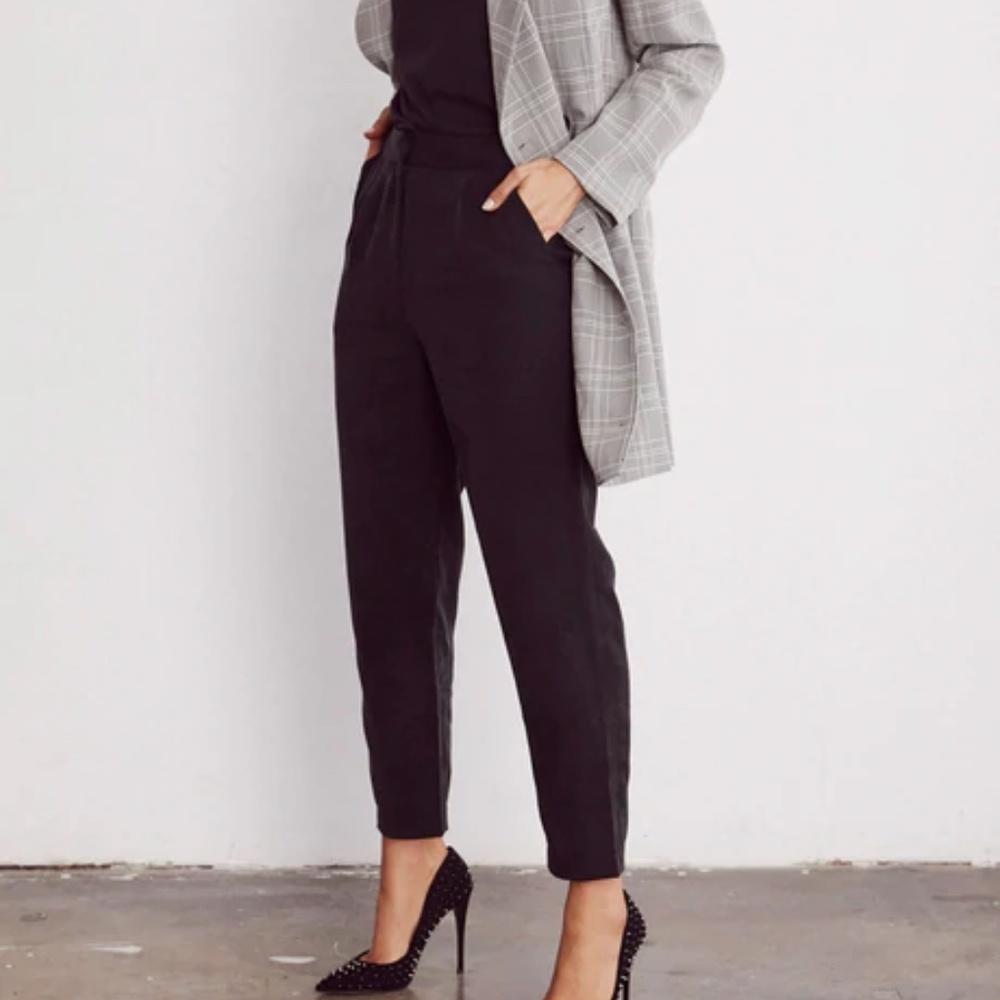 SOLD Vetta Capsule Black High Rise Every Day Pant